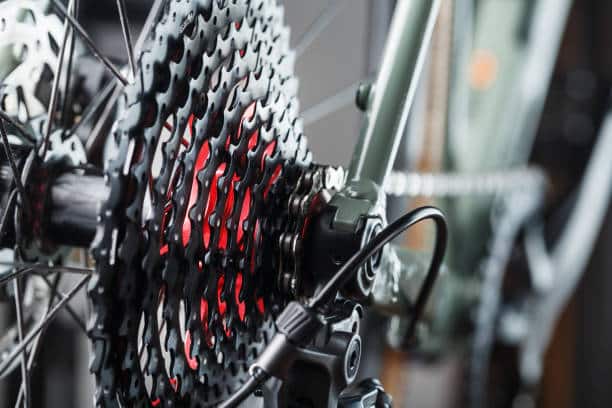 Rear bicycle speed switch with cassette and chain, accessories for bike repair and tuning
